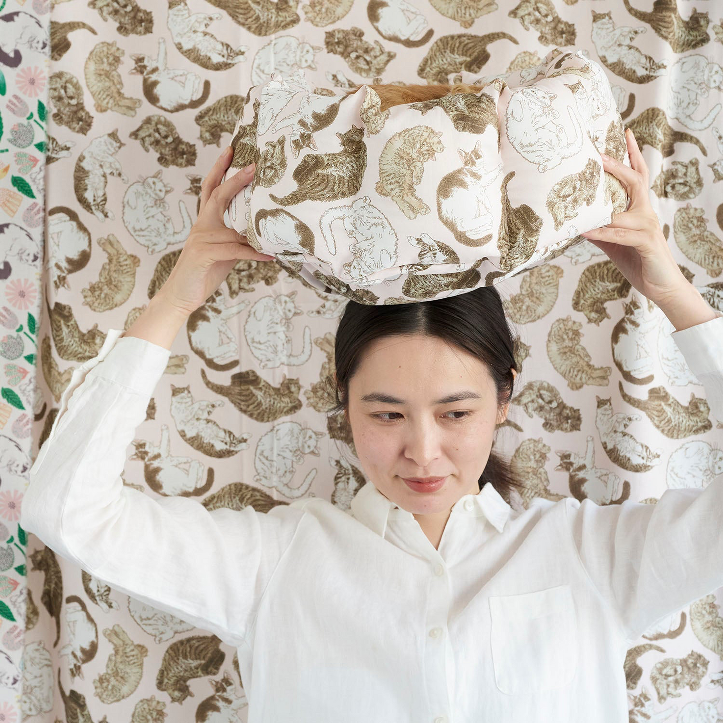 Japan | 365 cat. art cats everywhere 到處都是貓貓 | cotton printed sheeting 純棉