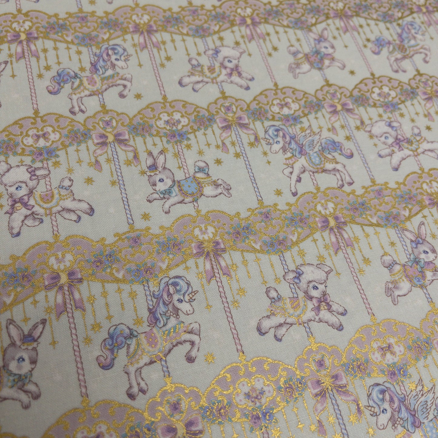 Japan | Foil-stamped merry-go-round 燙金旋轉木馬 | cotton printed sheeting 純棉
