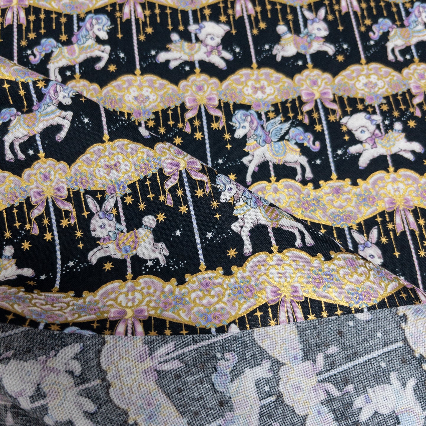 Japan | Foil-stamped merry-go-round 燙金旋轉木馬 | cotton printed sheeting 純棉