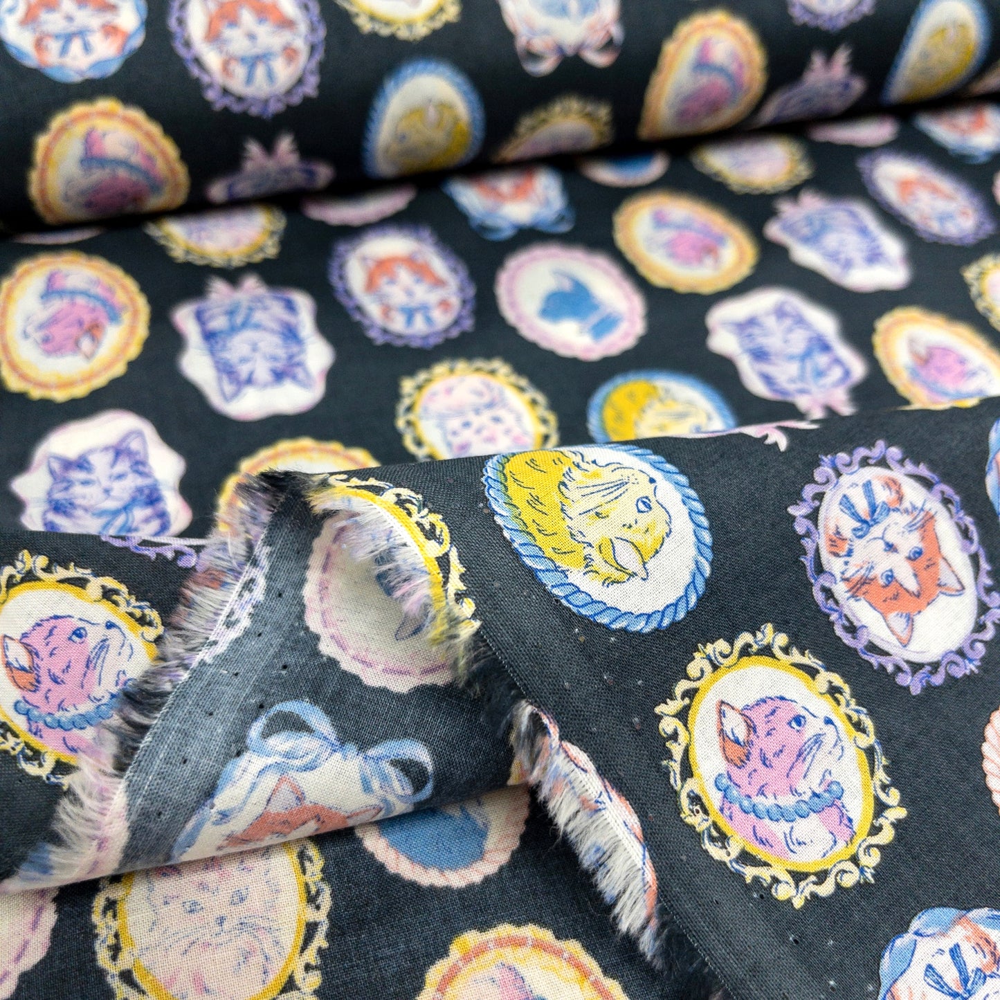 Japan | mirror cat 貓貓鏡子 | cotton printed 60s 純棉