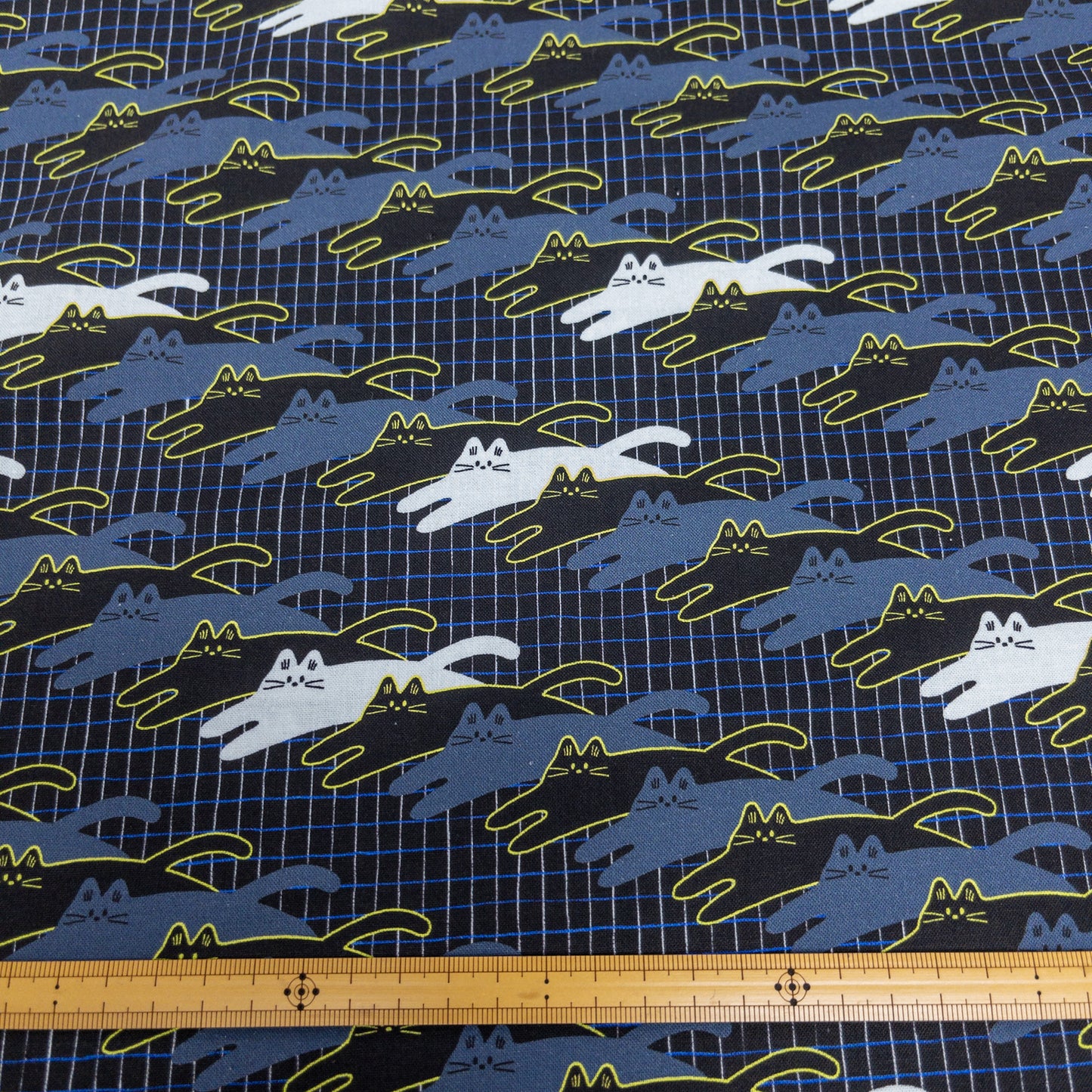 nora. | disco cat 電子貓貓 | cotton printed sheeting 純棉