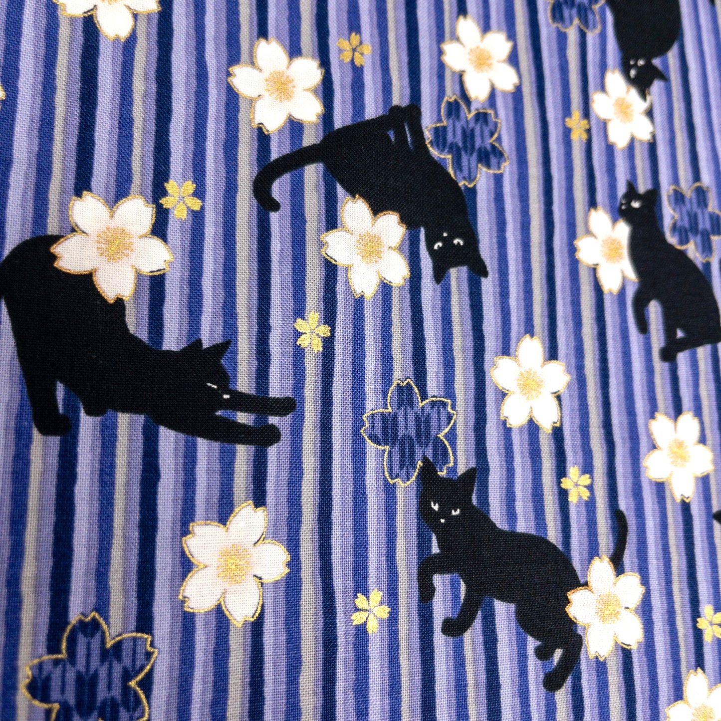 Quilt Gate | bronzing sakura stripe black cats 燙金櫻花間條黑貓 | cotton printed sheeting 純棉