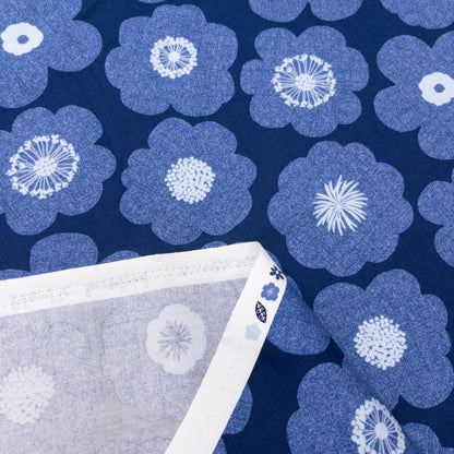 Japan | denim blue flowers 藍色牛仔花朵 | cotton printed oxford 純棉
