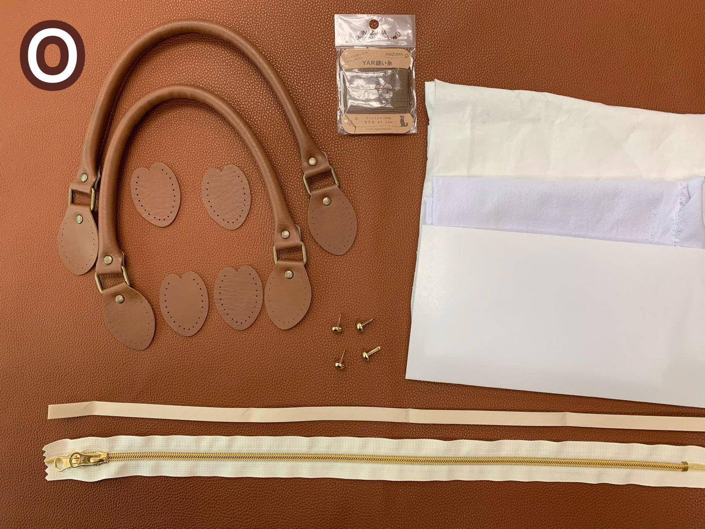 K·T SEWING｜限時推出！「半圓拉鍊袋」材料包 *送實體紙樣及影片教學 （7月20日截單）Half Moon Zipper Bag sewing kit (include paper pattern & tutorial videos)