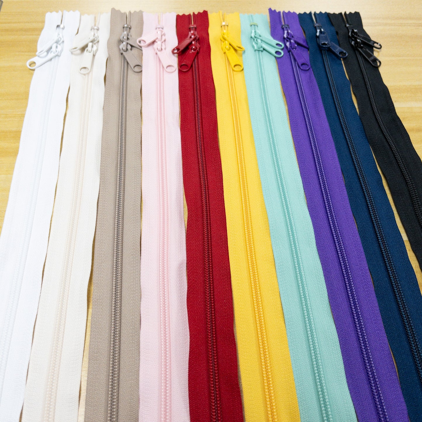 YKK Coil Nylon close end double slide zipper 80cm 10 colors YKK尼龍密尾雙頭拉鍊 80cm 10色
