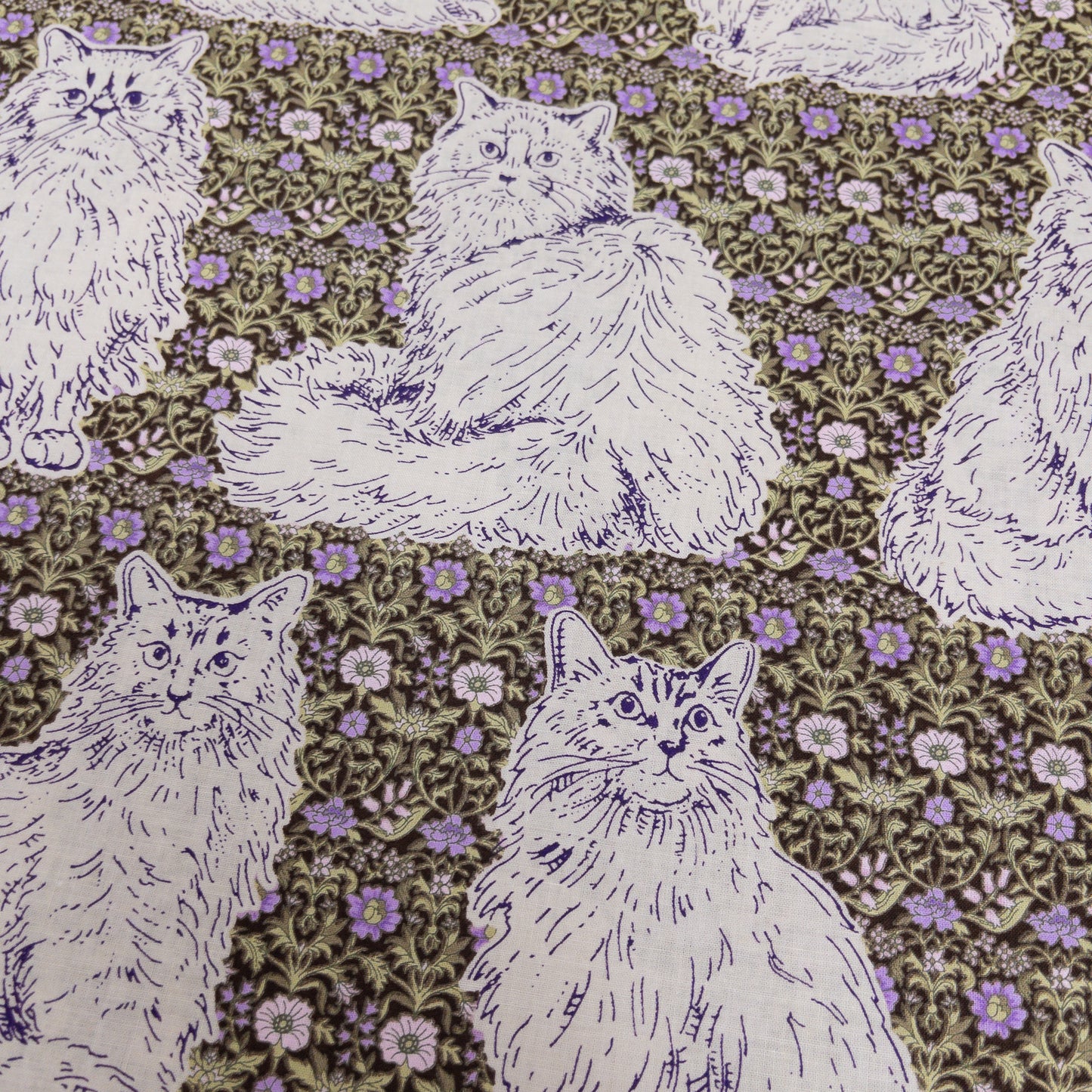 Japan | flowers with cats 歐洲風格紫花貓 | cotton printed shirting 純棉