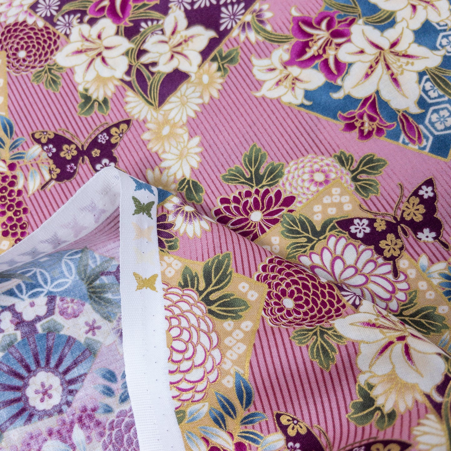 Quilt Gate | Japanese flowers butterfly 和風花球蝴蝶 | cotton printed sheeting 純棉