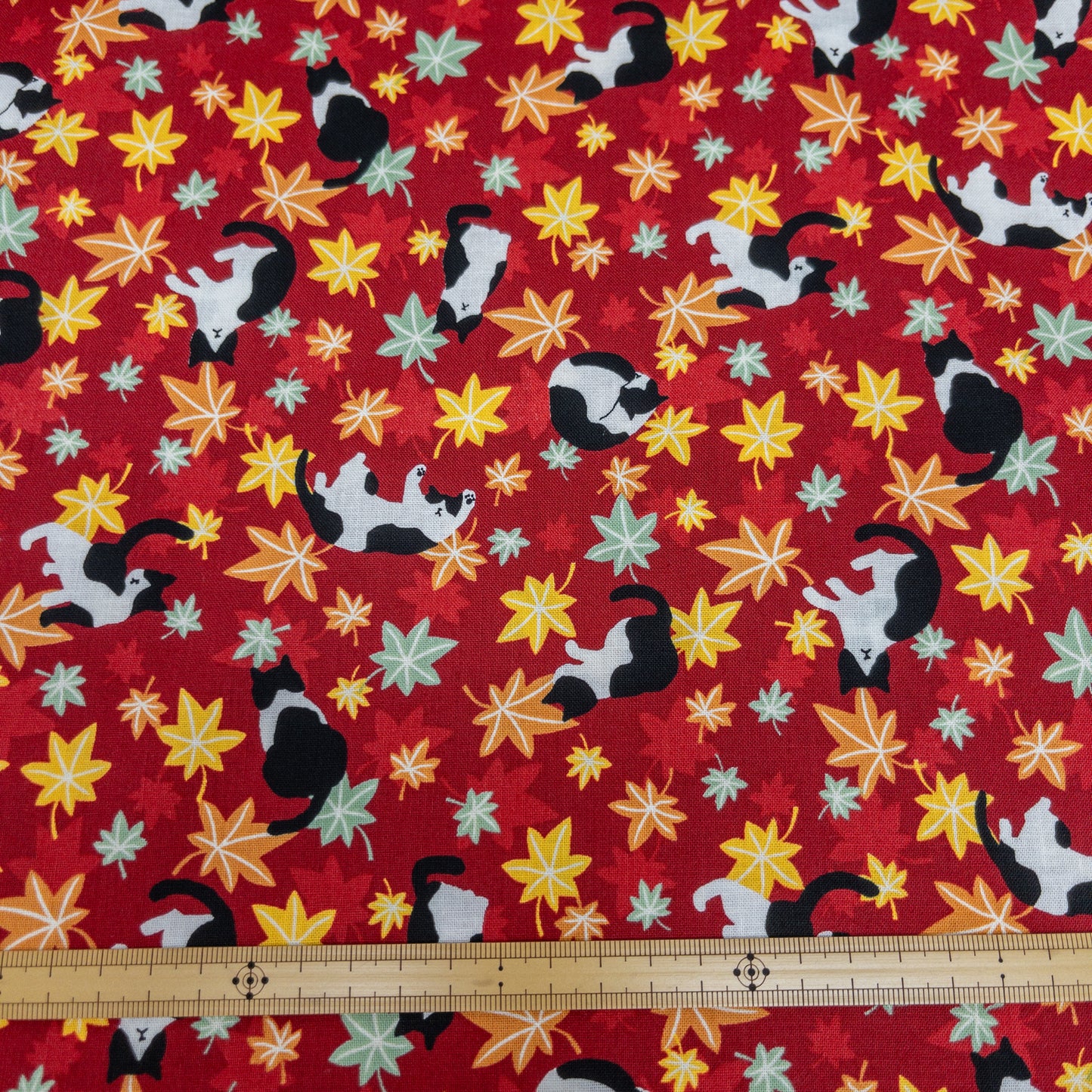Japan | japanese maple leaf & cats 和風楓葉貓貓 | cotton printed sheeting 純棉