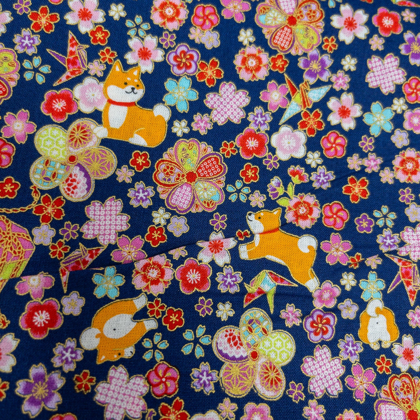 Japan| Foil-stamped shiba sakura柴犬燙金櫻花 | cotton printed sheeting 純棉