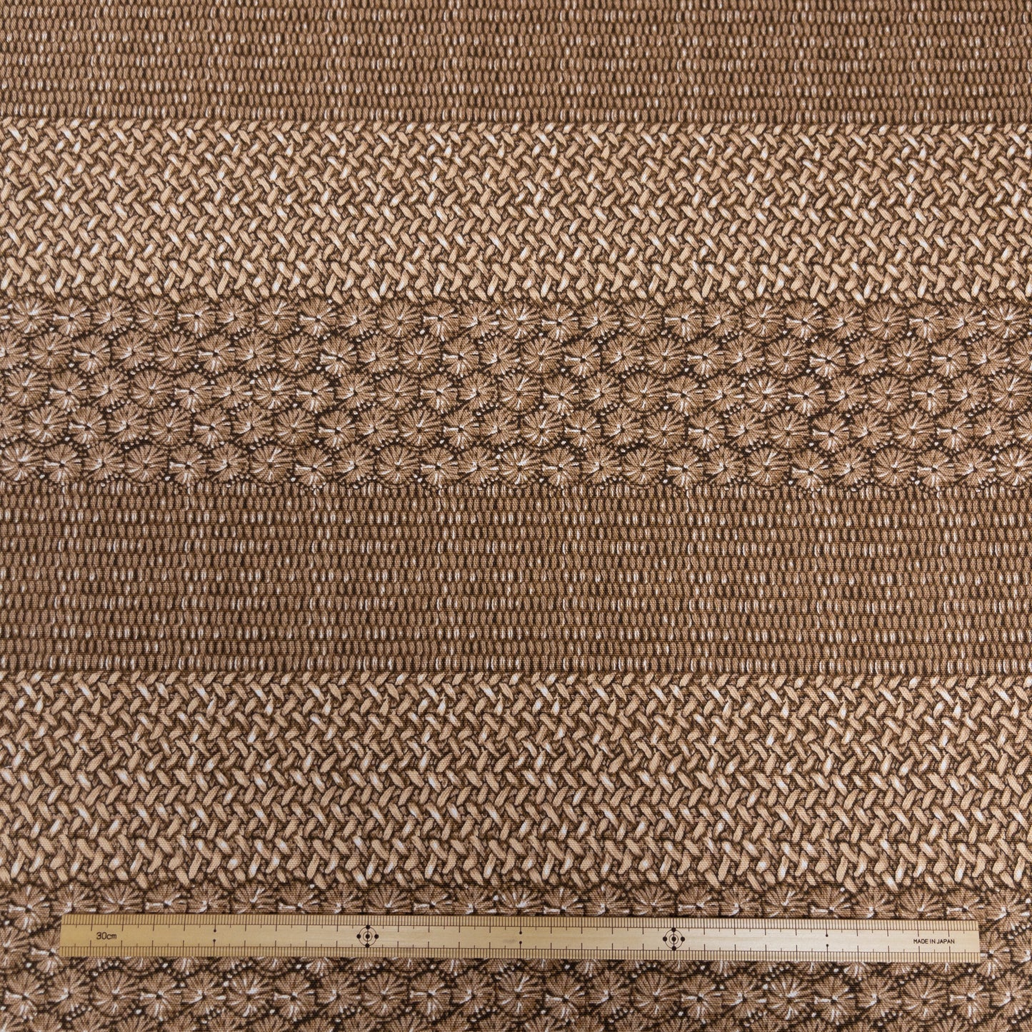 Japan | Rustic Charm 編織藤籃花紋圖案 | cotton printed oxford 純棉