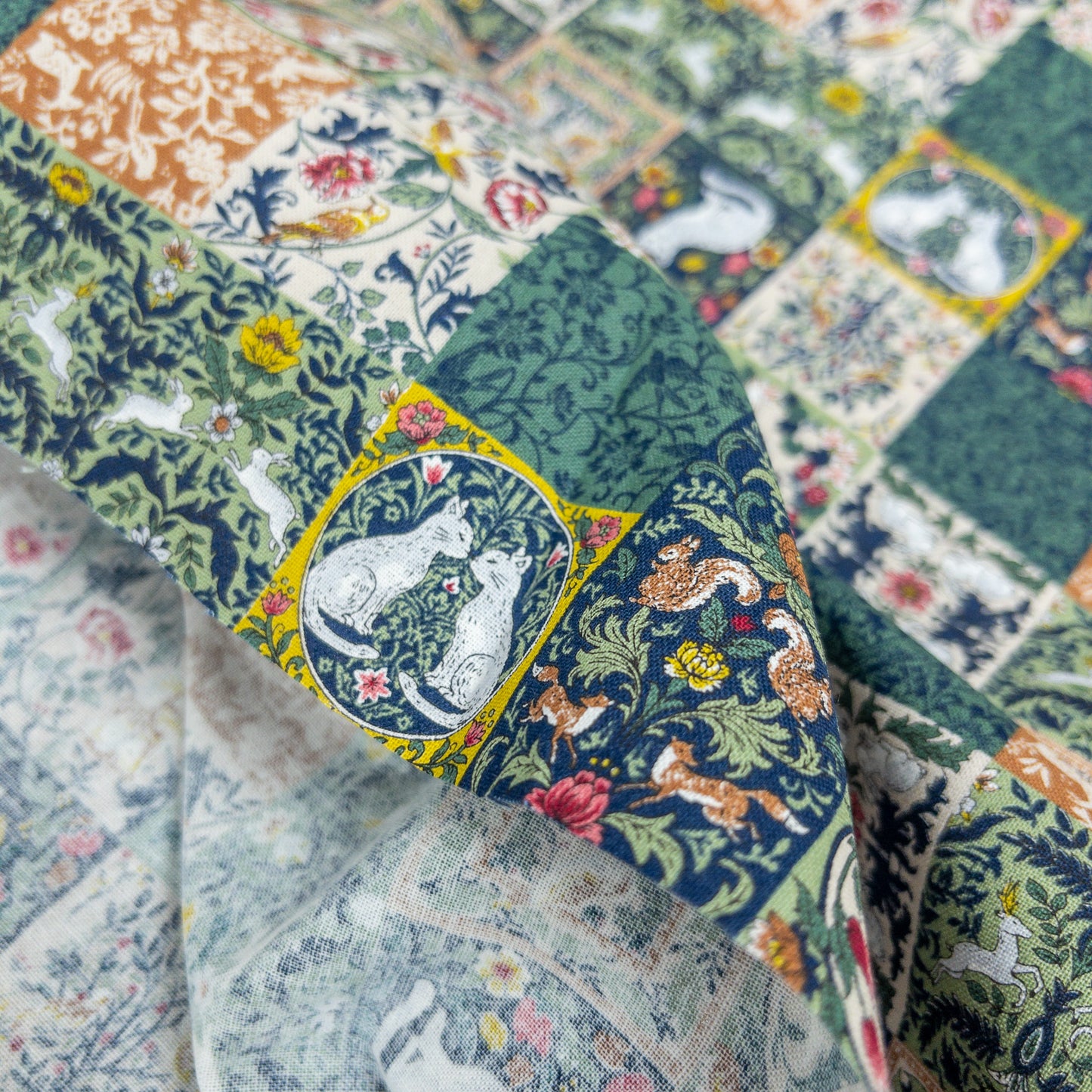 Japan | artistic style animals cat 歐洲動物拼磚 貓貓 | cotton printed sheeting 純棉