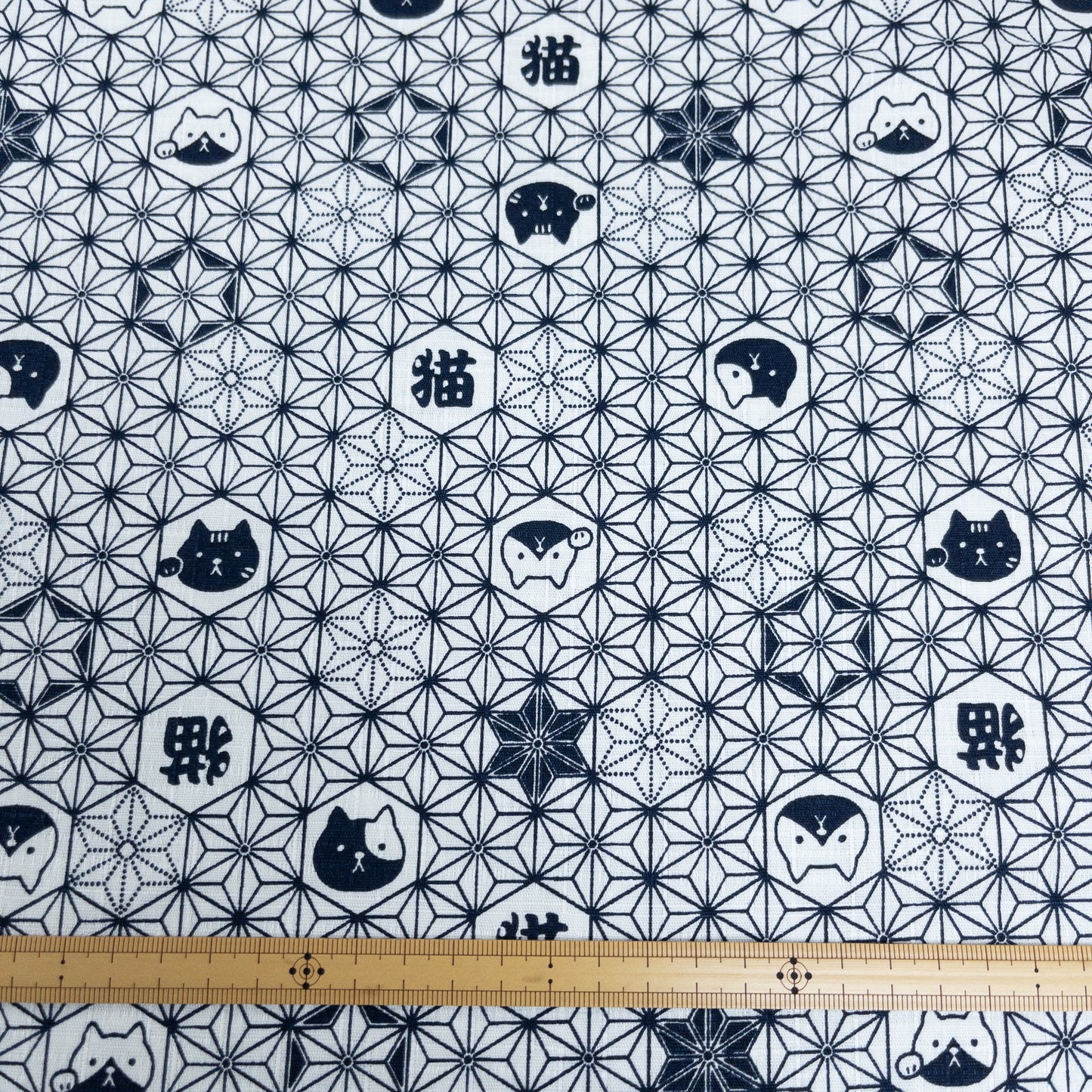 Japan | asanoha cat 麻の葉貓貓 | cotton printed dobby 竹節棉