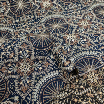 India | halo embroidered fabric 花輪花紋刺繡布