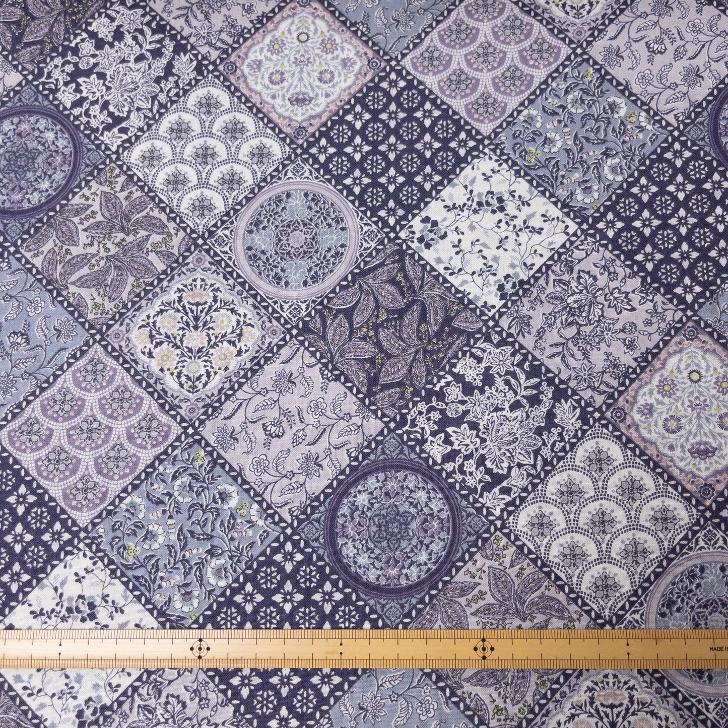 Japan | argyle pattern 菱形花磚 | cotton printed shirting 純棉