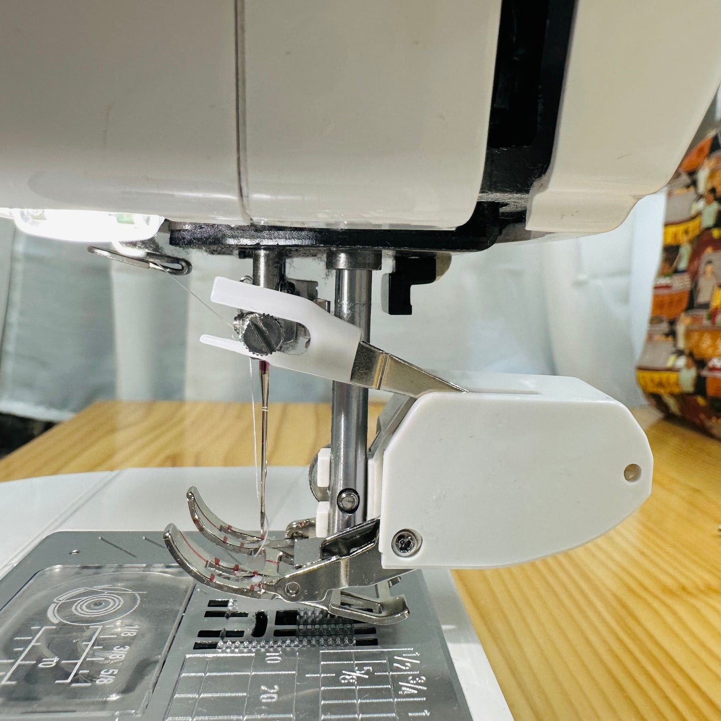 Taiwan | 7mm walking foot 前開口7mm 均勻送布靴 壓腳 (用於車縫夾棉、厚布、絨毛、彈性布等)