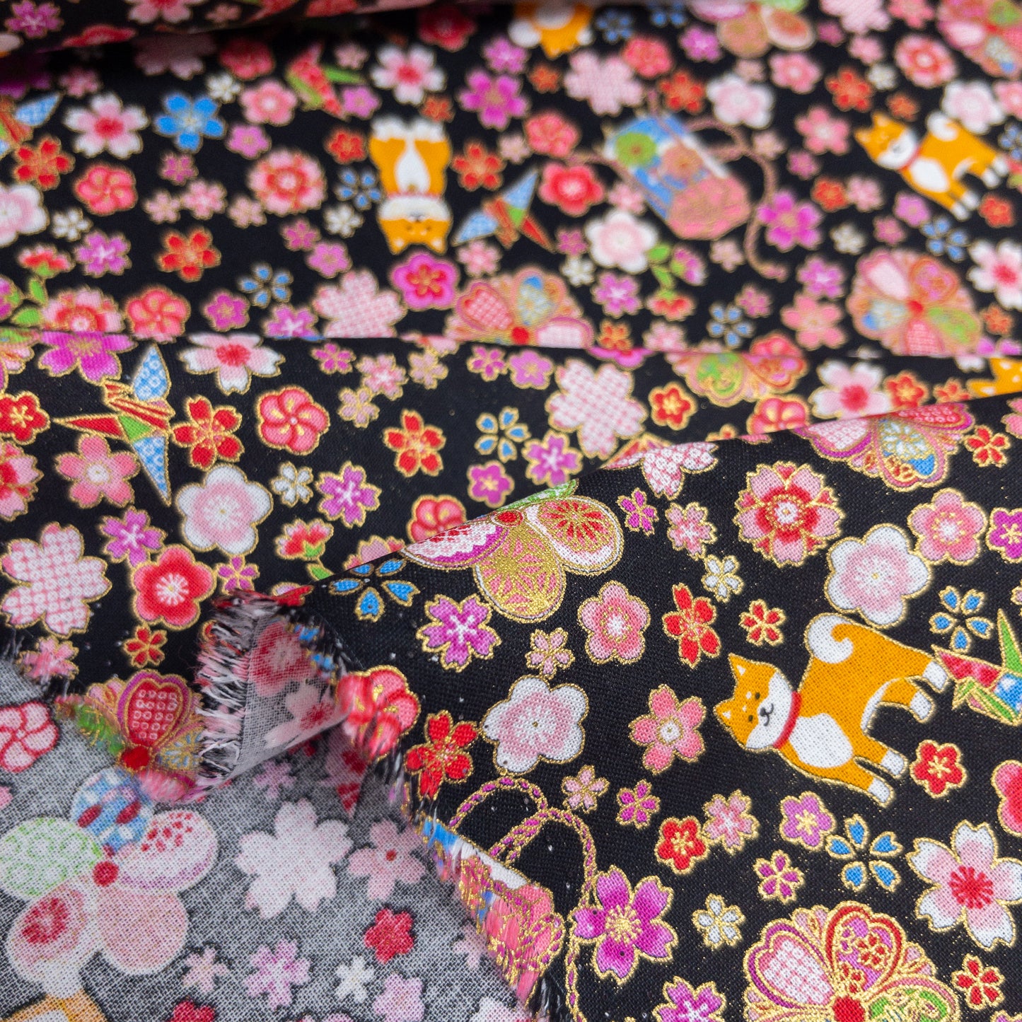 Japan| Foil-stamped shiba sakura柴犬燙金櫻花 | cotton printed sheeting 純棉