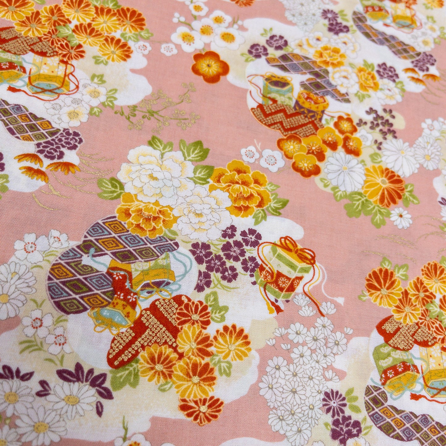 Japan | gilded japanese kaioke 燙金百花海貝桶 | cotton printed shirting 純棉