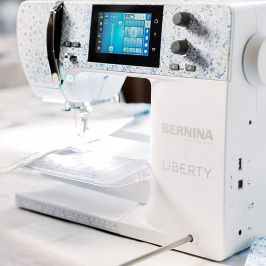 預購! 限量 瑞士BERNINA x Liberty B495 特別版 高階電腦縫紉機 (轉數快/銀行轉帳/現金優惠價$22000)