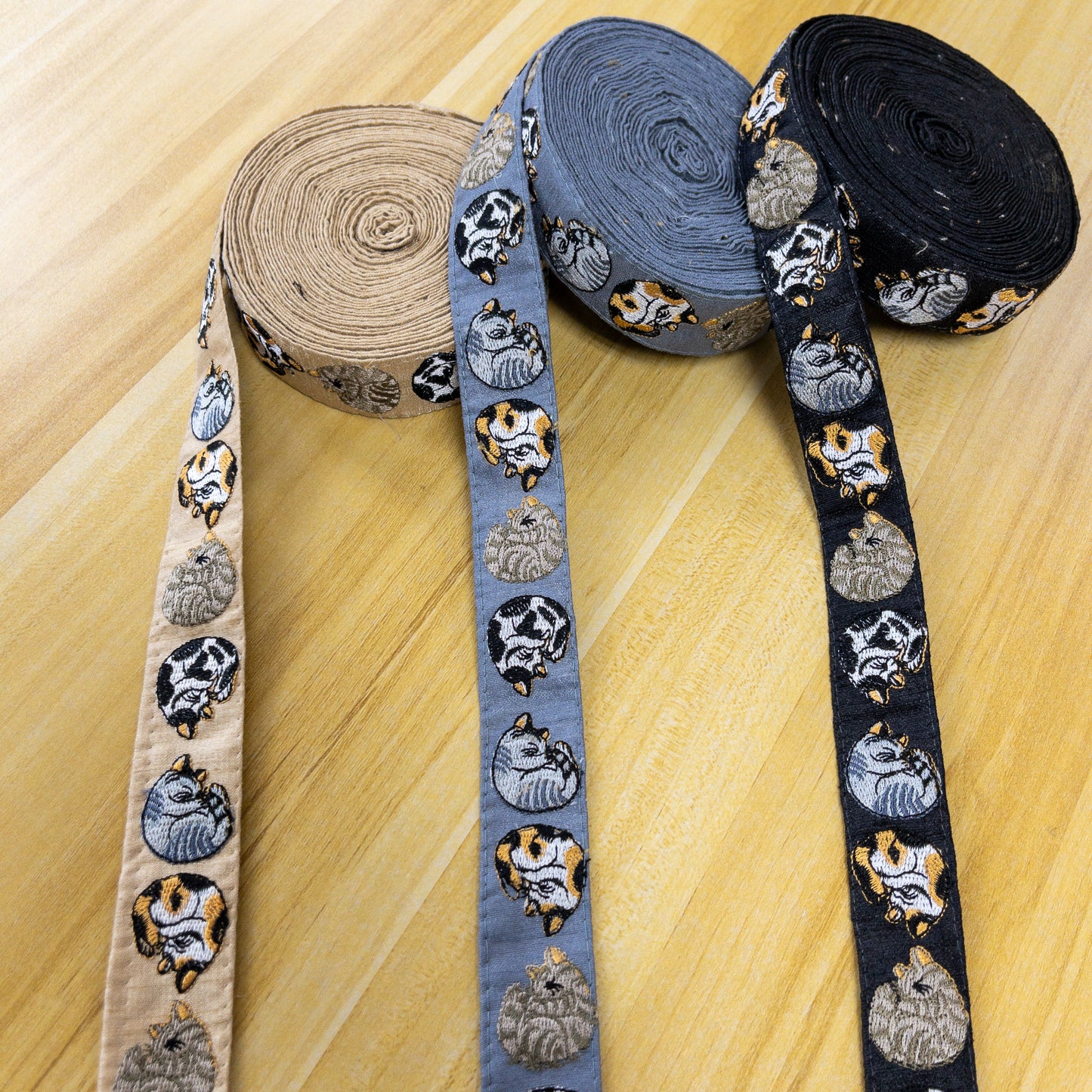 India | sleeing cats 睡貓貓 2.8cm | embroidery webbing 刺繡帶