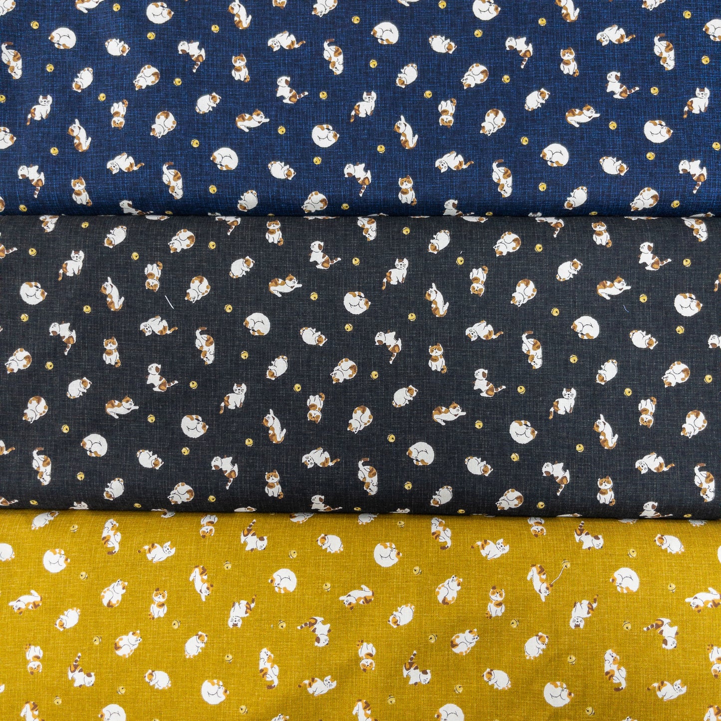 Japan | little cat 小小三色貓 | cotton printed sheeting