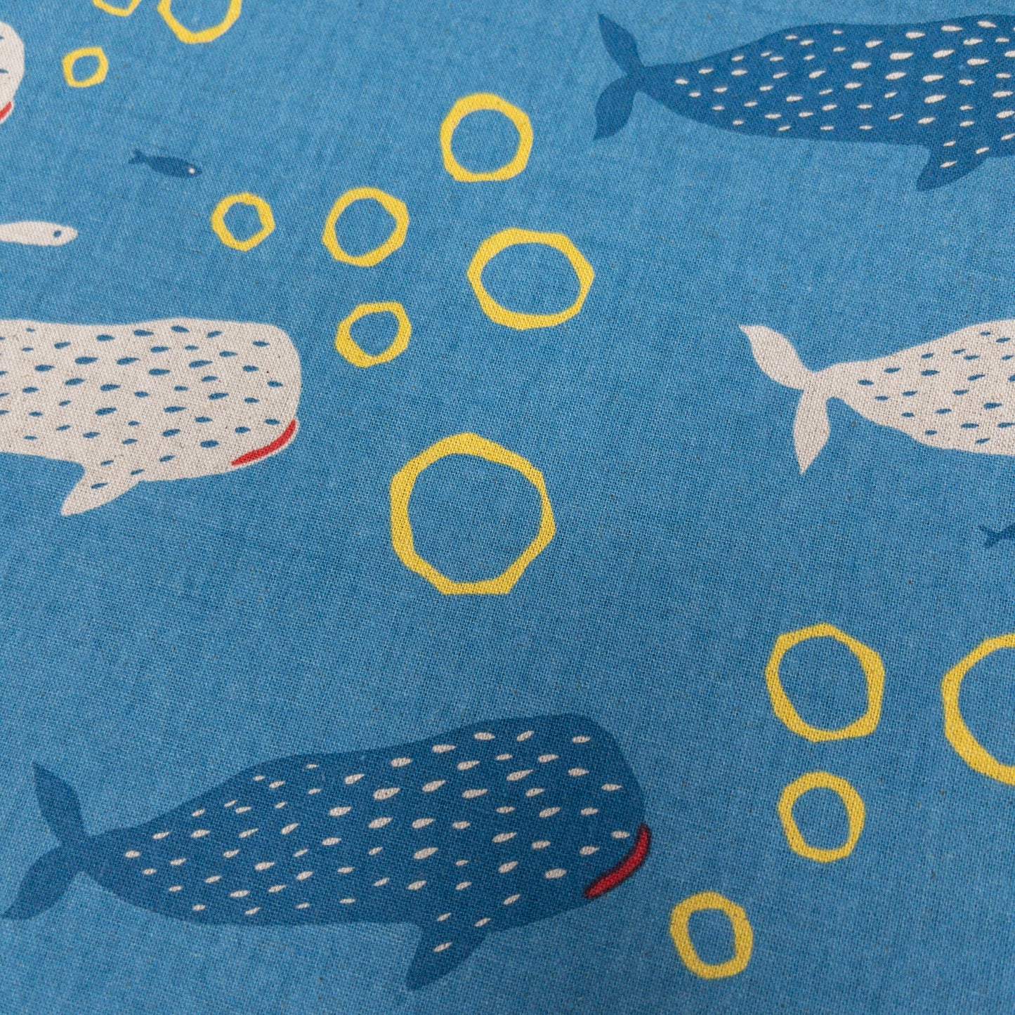 Japan | bubbles whale 泡泡鯨鯊 | cotton linen 棉麻