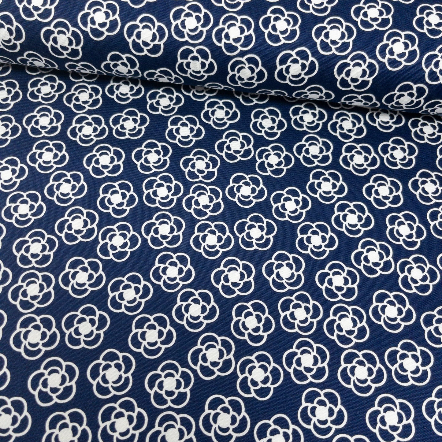 Japan | little white camellia 白色小山茶花 | cotton printed oxford 純棉