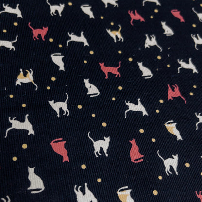 Japan | cat dots 貓貓波點 | cotton printed corduroy 薄燈芯絨