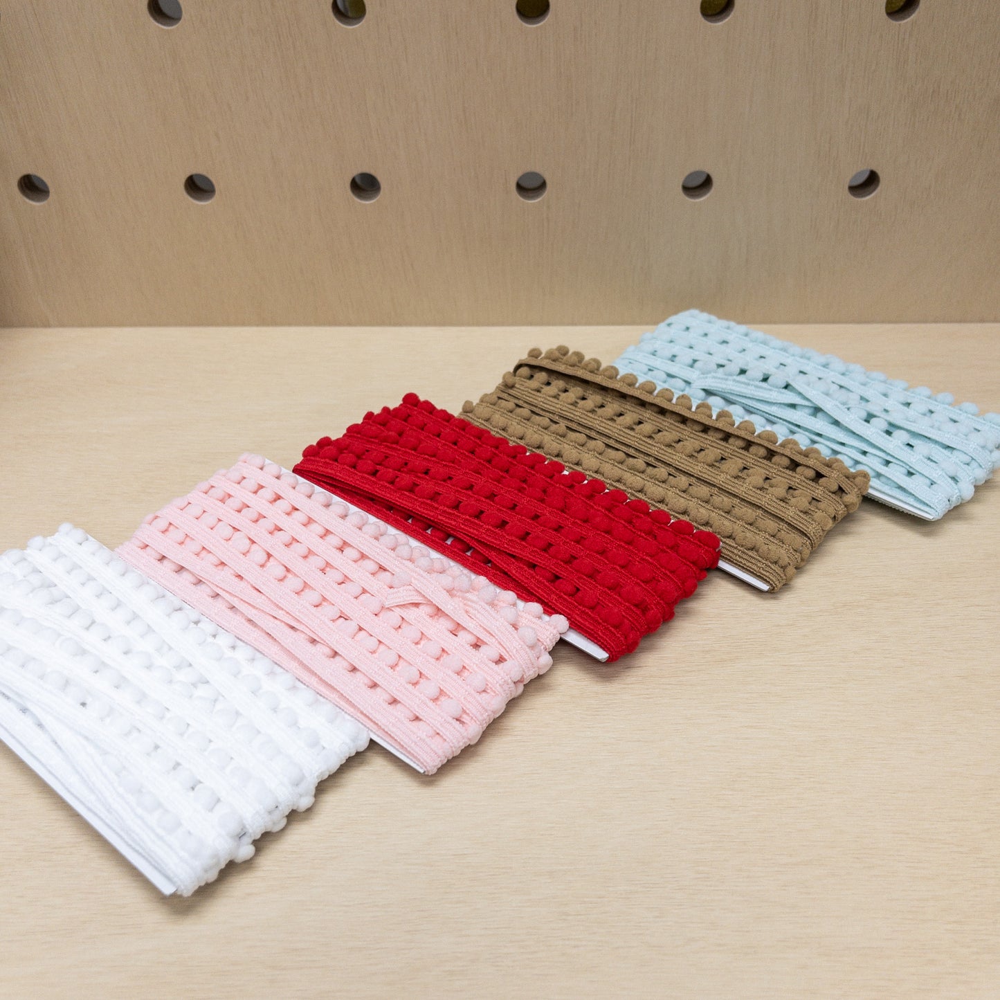 pom pom ball lace 波波花邊