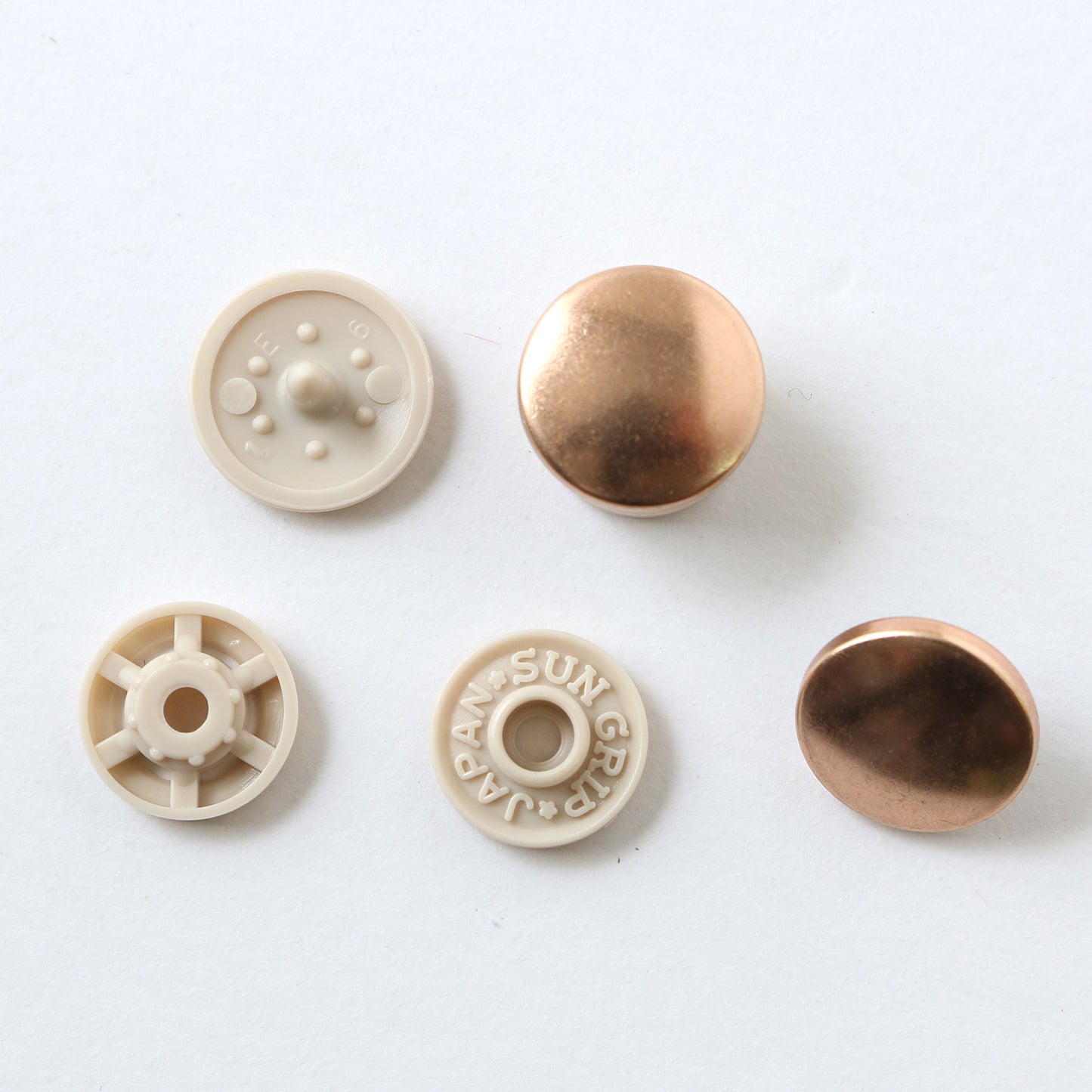Metal color rubber snap press machine button 5 colors 13mm - 6 pairs 金屬色機用膠啪鈕 5色 13mm - 6對 (需使用打鈕機)