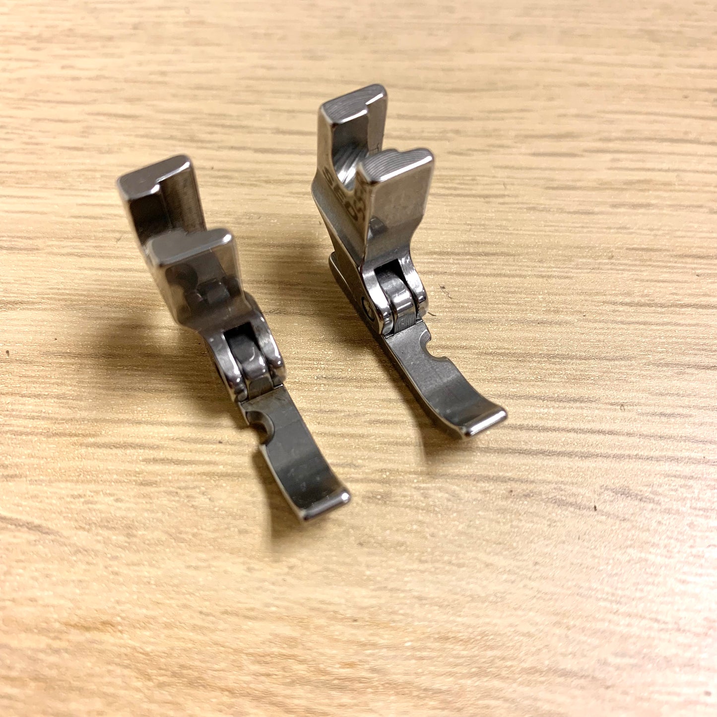 Taiwan | Piping and Cording Presser foot (piping, zippers) 台灣製家用衣車單邊靴 壓腳 (出芽、拉鍊)