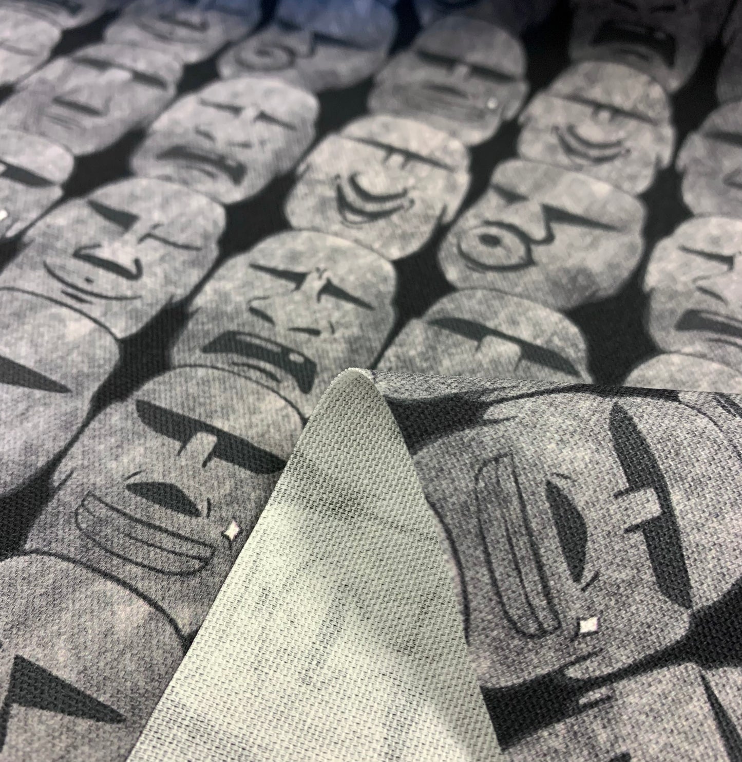 【K‧T FABRIC】摩艾石像 Moai emoji cotton printed oxford 純棉