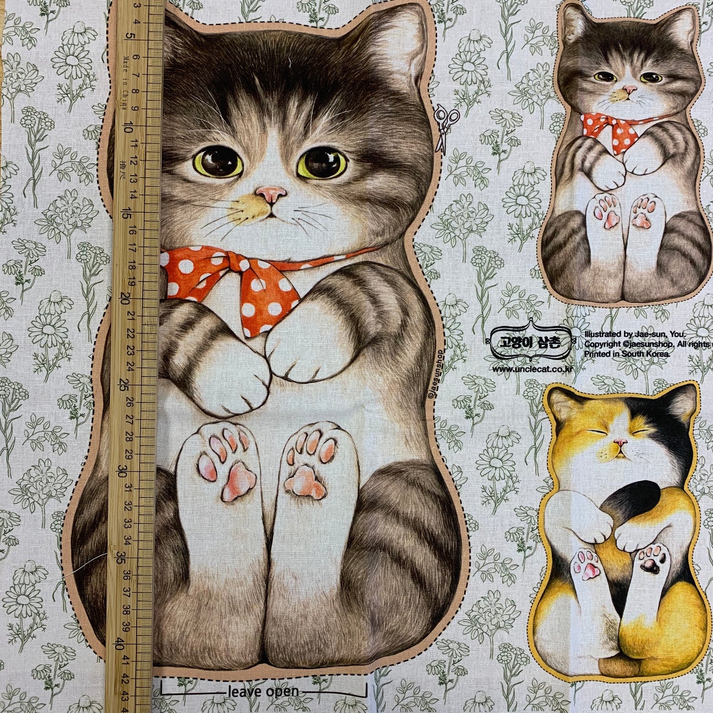 Unclecat 貓叔叔 | TWO CATS Volume.3 | cotton linen 棉麻