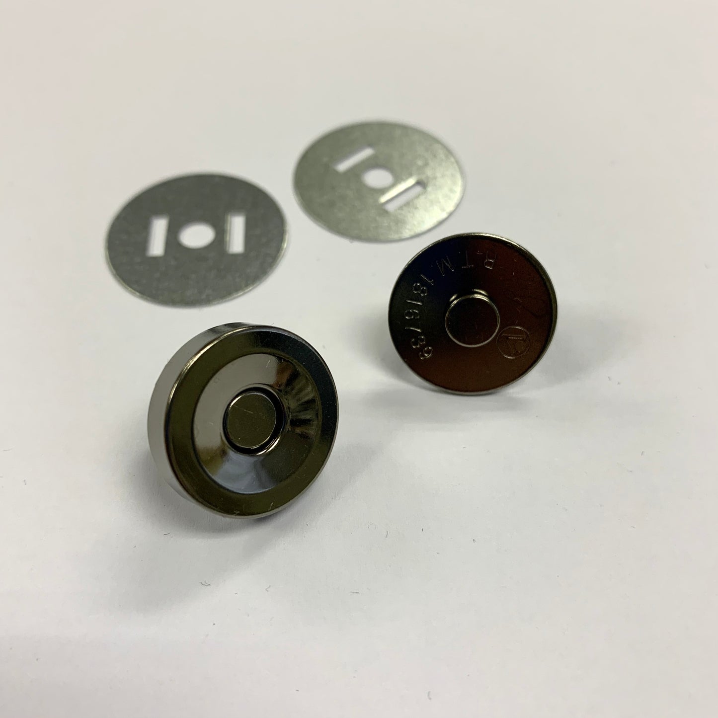 Round Strong Magnet Button 強力磁石扣18mm - 4 colors